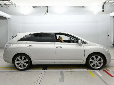 TOYOTA MARK X ZIO