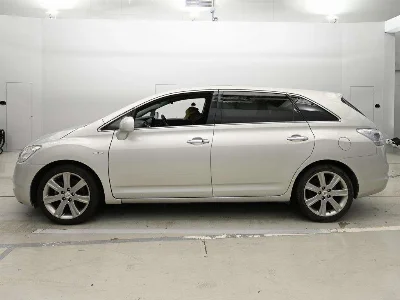 TOYOTA MARK X ZIO