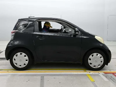 TOYOTA IQ