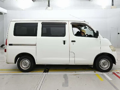 TOYOTA TOWN ACE VAN