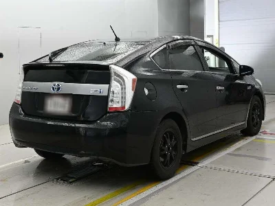 TOYOTA PRIUS PHV