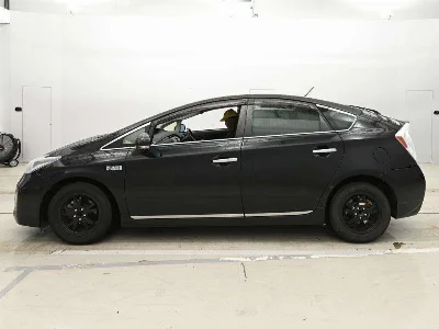 TOYOTA PRIUS PHV