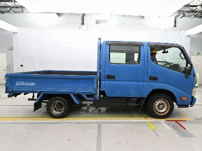TOYOTA DYNA