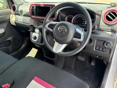 DAIHATSU BOON