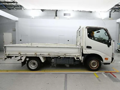 TOYOTA DYNA