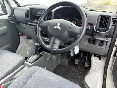 MITSUBISHI MINICAB MIEV