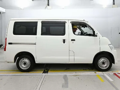 TOYOTA TOWN ACE VAN