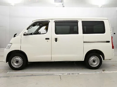 TOYOTA TOWN ACE VAN