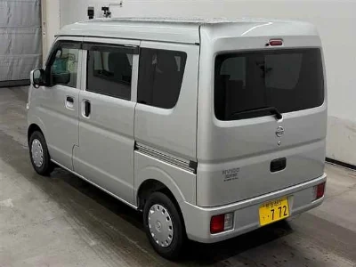 NISSAN CLIPPER VAN