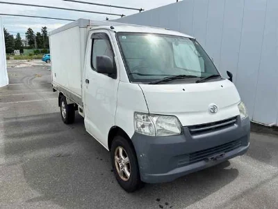 TOYOTA LITE ACE TRUCK