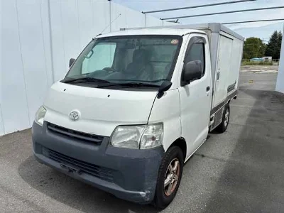 TOYOTA LITE ACE TRUCK