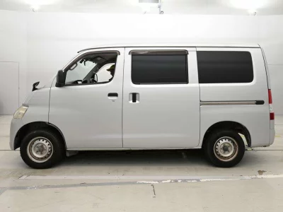 TOYOTA LITE ACE VAN