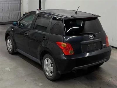 TOYOTA IST
