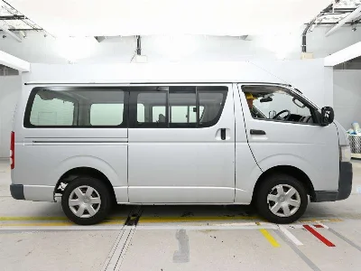 TOYOTA REGIUS VAN