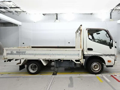 TOYOTA DYNA
