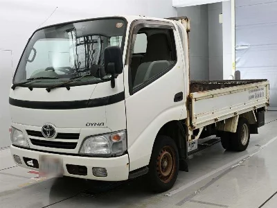 TOYOTA DYNA