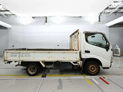 TOYOTA DYNA