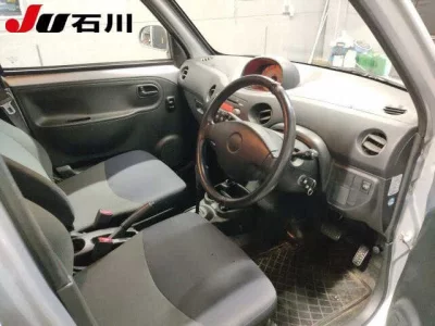 DAIHATSU ESSE