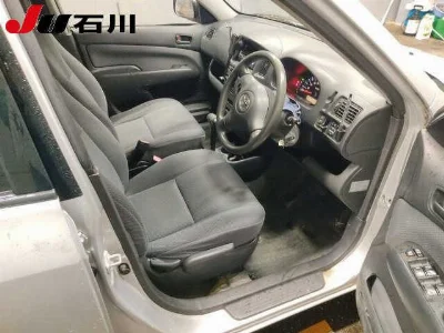 TOYOTA SUCCEED