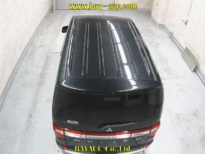 MITSUBISHI DELICA D5