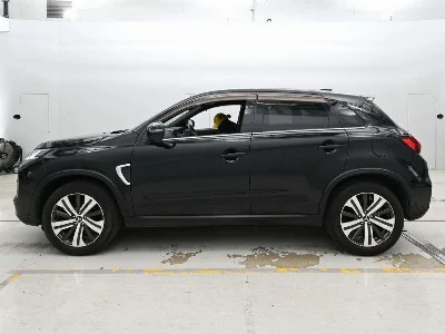 MITSUBISHI RVR