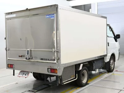 NISSAN VANETTE TRUCK