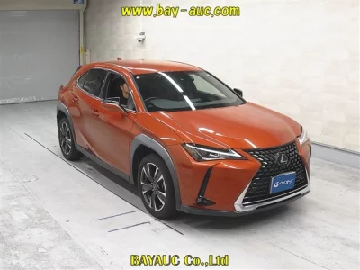 LEXUS UX
