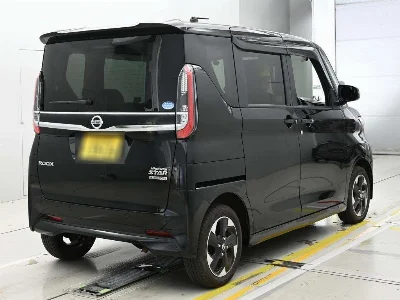 NISSAN ROOX