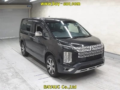 MITSUBISHI DELICA D5