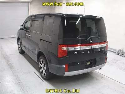 MITSUBISHI DELICA D5