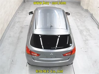 MITSUBISHI RVR