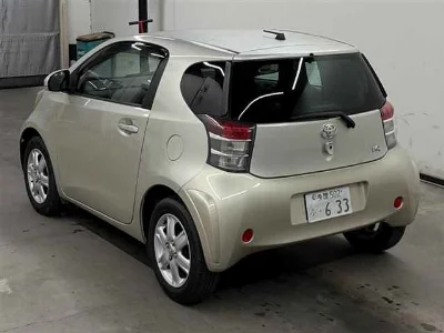 TOYOTA IQ