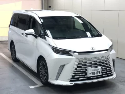 LEXUS LM