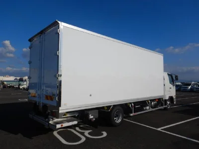 MITSUBISHI FUSO FIGHTER