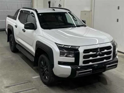 MITSUBISHI TRITON