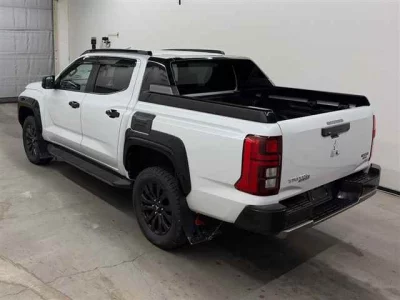 MITSUBISHI TRITON