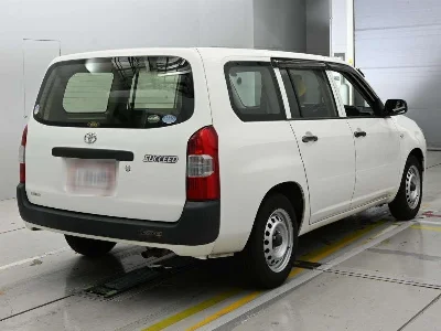 TOYOTA SUCCEED