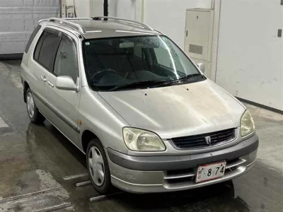 TOYOTA RAUM