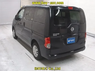 NISSAN NV200