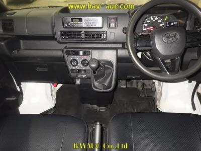 TOYOTA PIXIS VAN