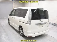 Цена авто Nissan Serena с аукционов Японии, номер кузова HFC26, пробег 93 000, оценка 8