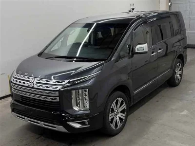 MITSUBISHI DELICA D5