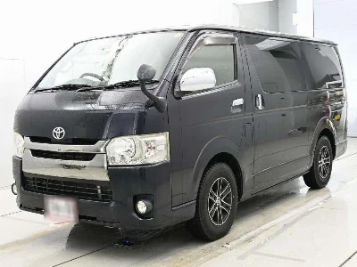 TOYOTA REGIUS VAN
