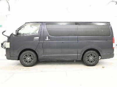 TOYOTA REGIUS VAN
