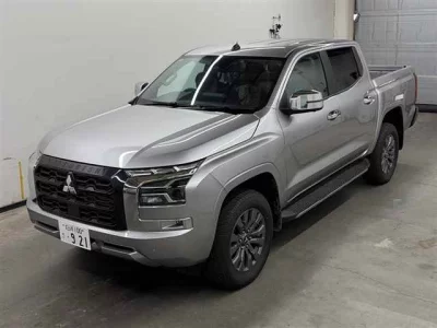 MITSUBISHI TRITON