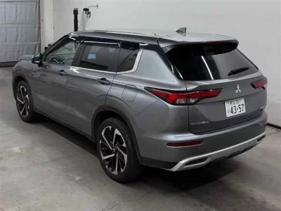 MITSUBISHI OUTLANDER PHEV
