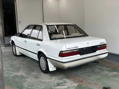 NISSAN BLUEBIRD