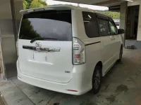 Цена авто Toyota Voxy с аукционов Японии, номер кузова ZRR70W, пробег 116 000, оценка 8
