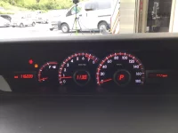 Цена авто Toyota Voxy с аукционов Японии, номер кузова ZRR70W, пробег 116 000, оценка 8