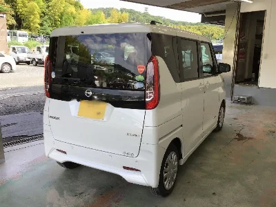 NISSAN ROOX